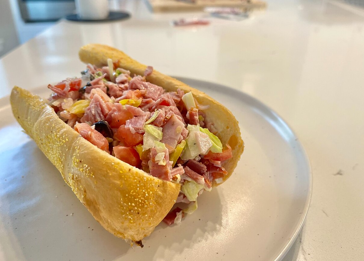 See TikToki hitisai levis nagu tulekahju: Chopped Italian sandwich on uus hitt