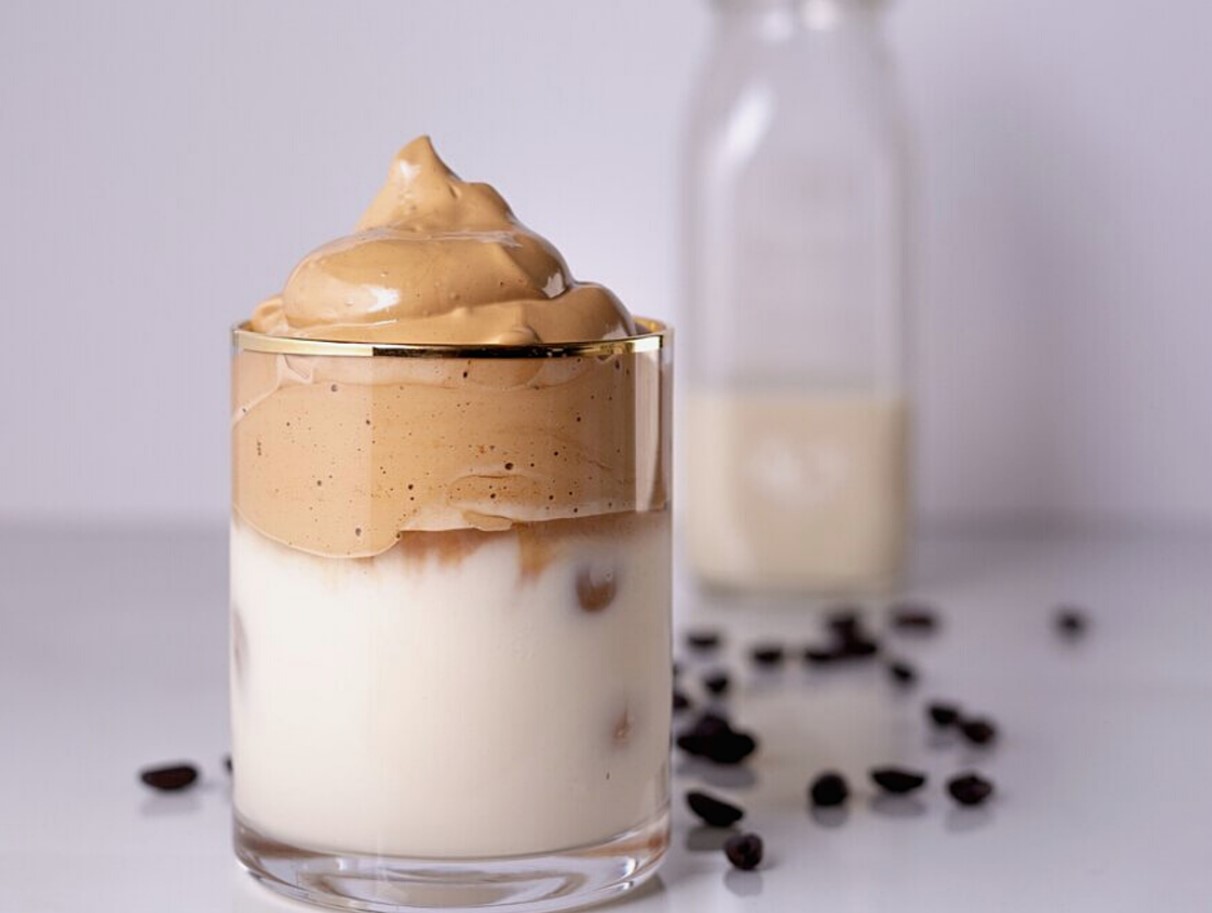 Dalgona coffee - miks see pilvepehme kohv on aastakümneid populaarne ja nüüd Instagramis taas hullust tekitab