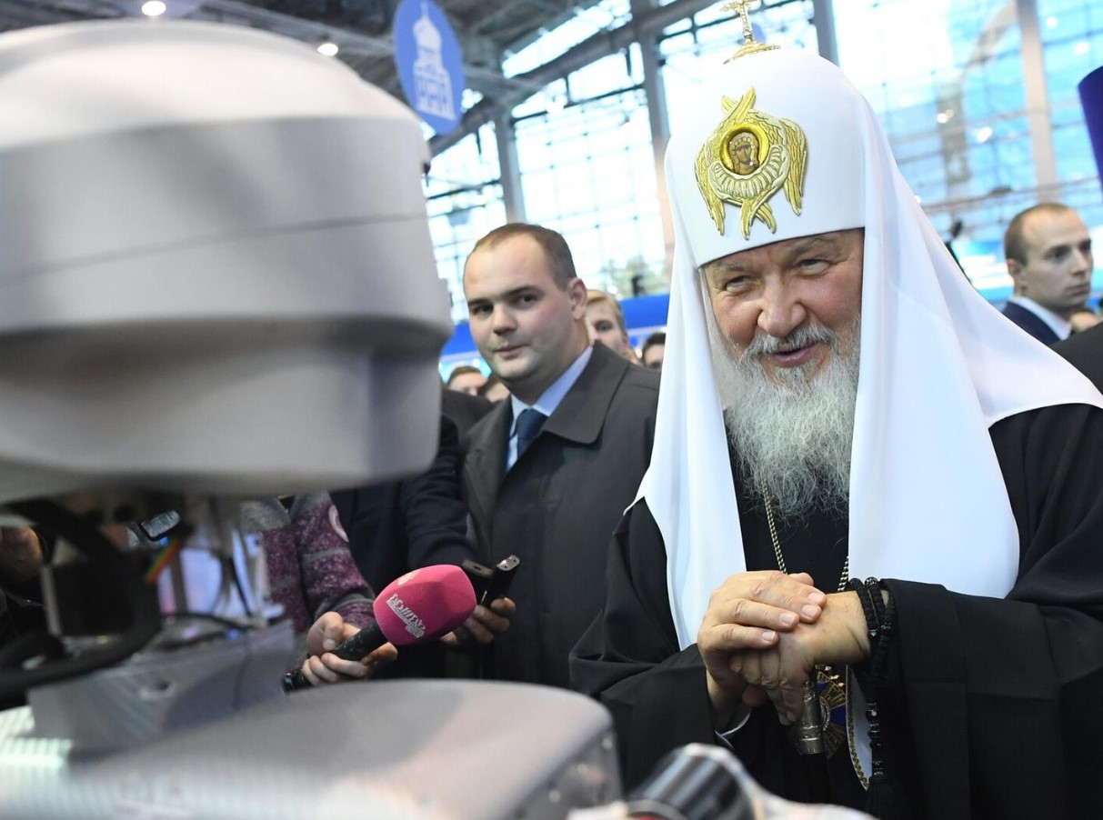 Õigeusu robot: Venemaal algatatakse „õigeusu“ tehisintellekti loomine