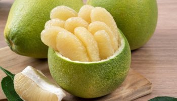 Seda on praegu sama palju kui mandariine, kuid me ostame seda harvem. See aitab kaalust alla võtta ja on hea diabeetikute jaoks.