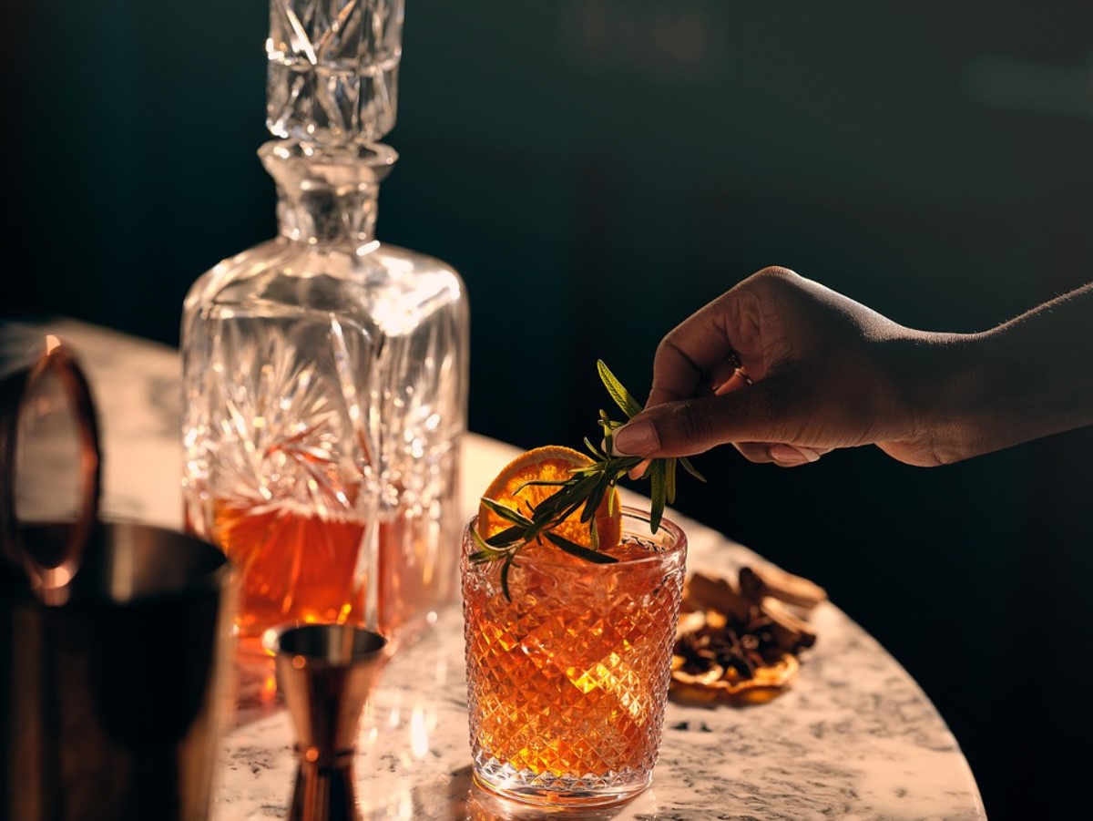 Need joogid vallutavad poeriiulid ja klaasid