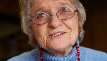 Vanaemad lisasid alati tükikese puljongisse. Puljong oli selge, kuldne ja maitses hästi.