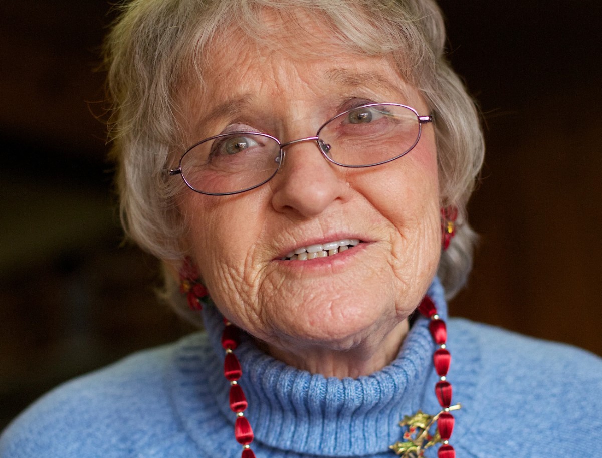 Vanaemad lisasid alati tükikese puljongisse. Puljong oli selge, kuldne ja maitses hästi.