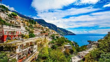 Amalfi rannikko Itaalias: postkaardi‑ilus meri, romantika ja ajalugu, mida iga rändur peab nägema