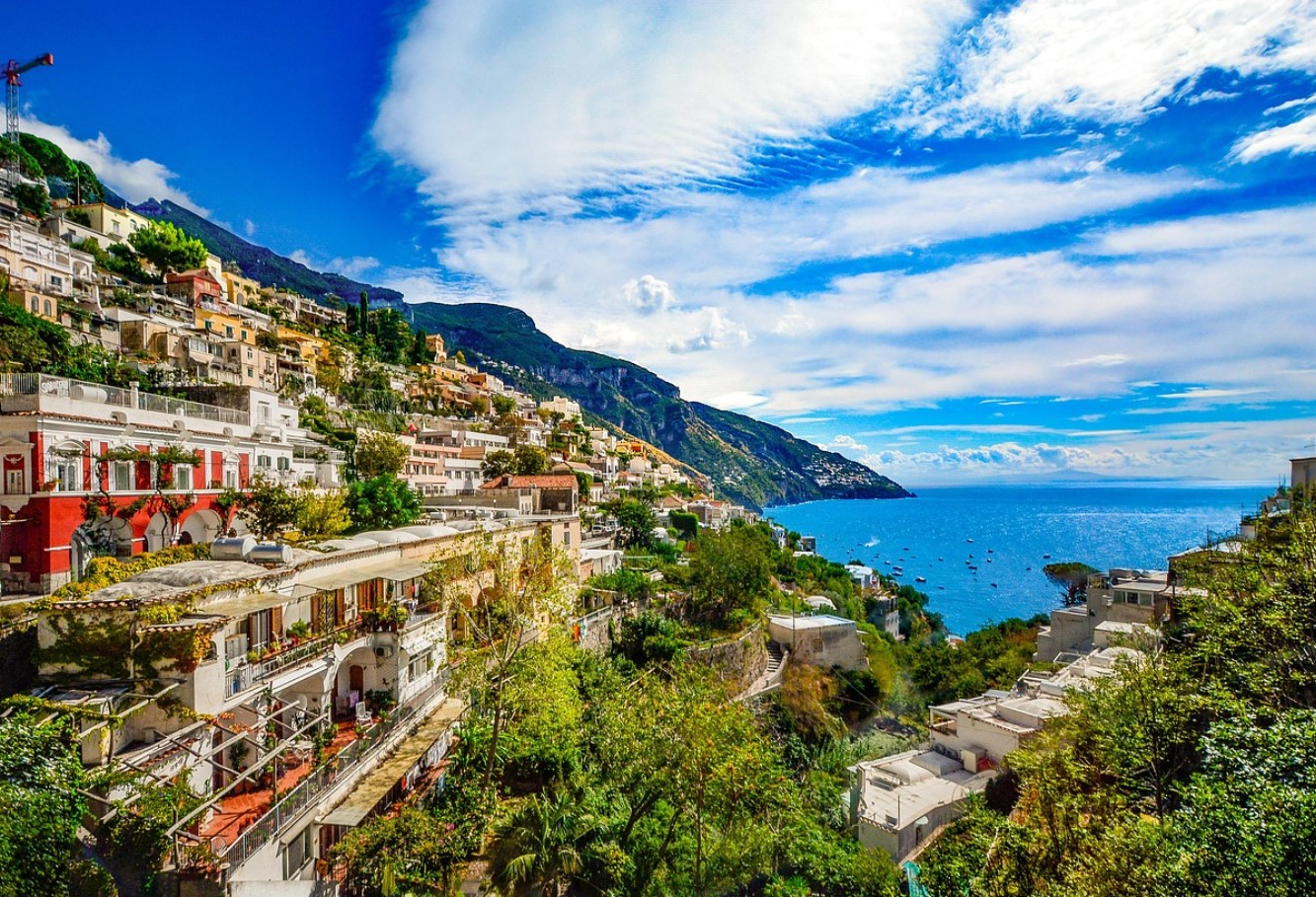 Amalfi rannikko Itaalias: postkaardi‑ilus meri, romantika ja ajalugu, mida iga rändur peab nägema