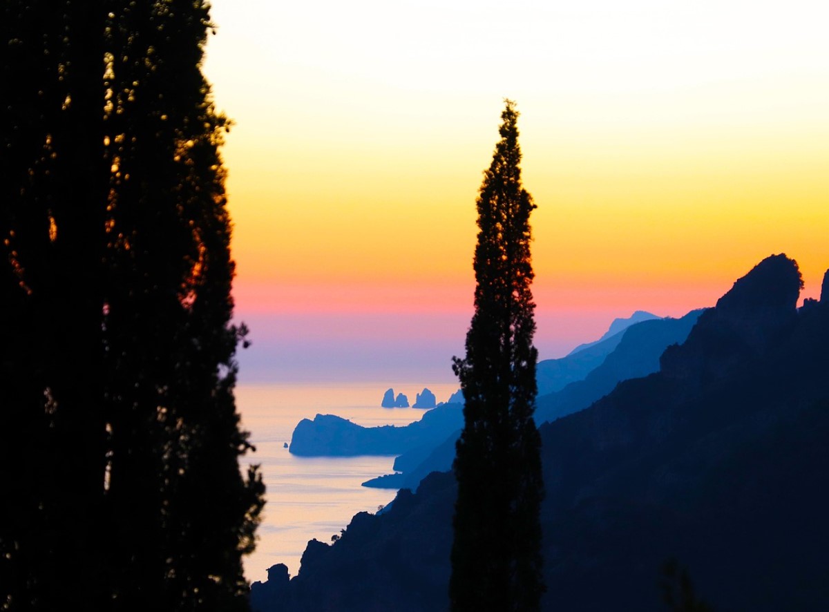 Amalfi rannikko Itaalias: postkaardi‑ilus meri, romantika ja ajalugu, mida iga rändur peab nägema