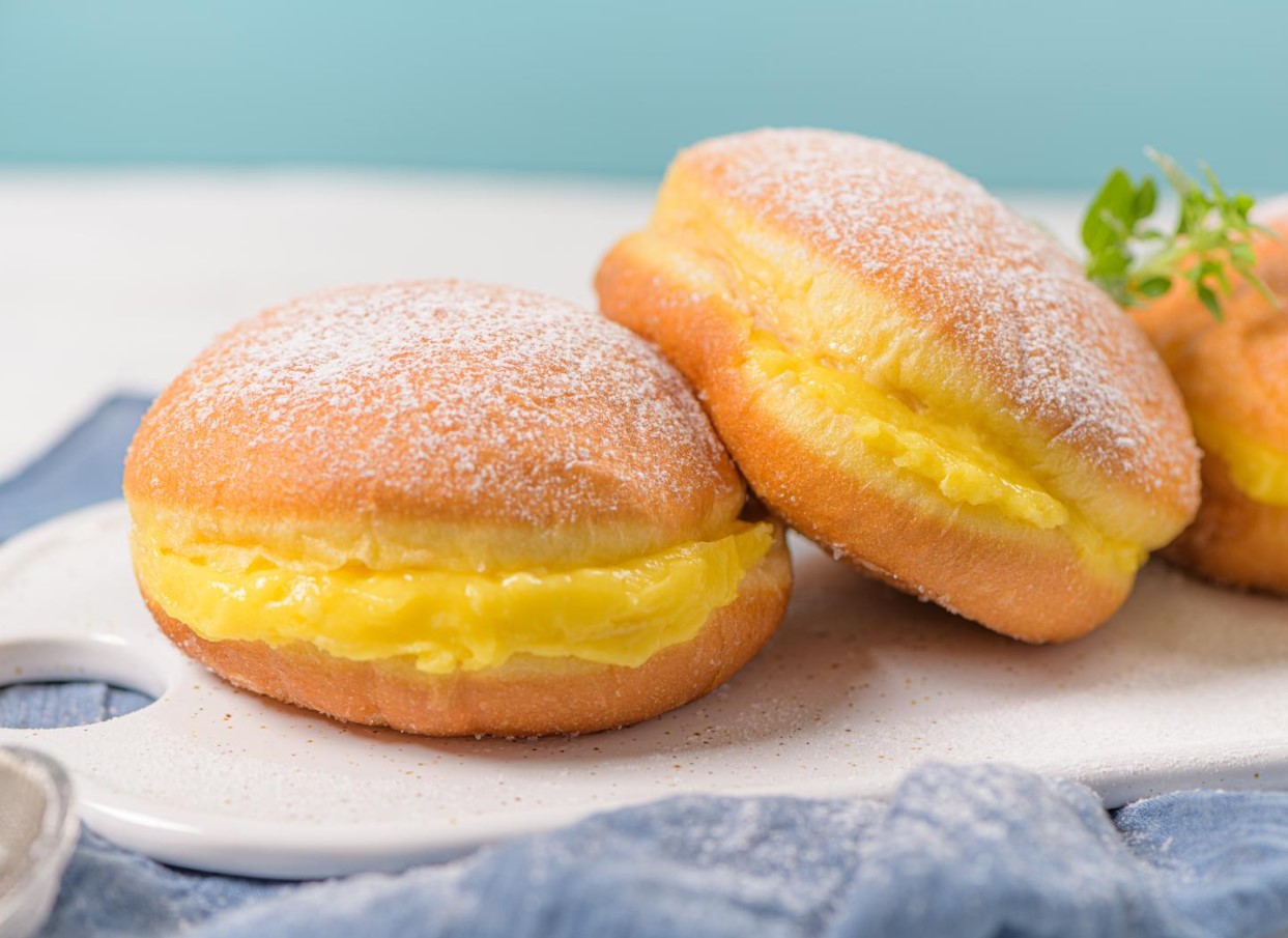 Portugali sõõrikud, mis sulavad suus nagu lumi: proovi kodus bolas de Berlim