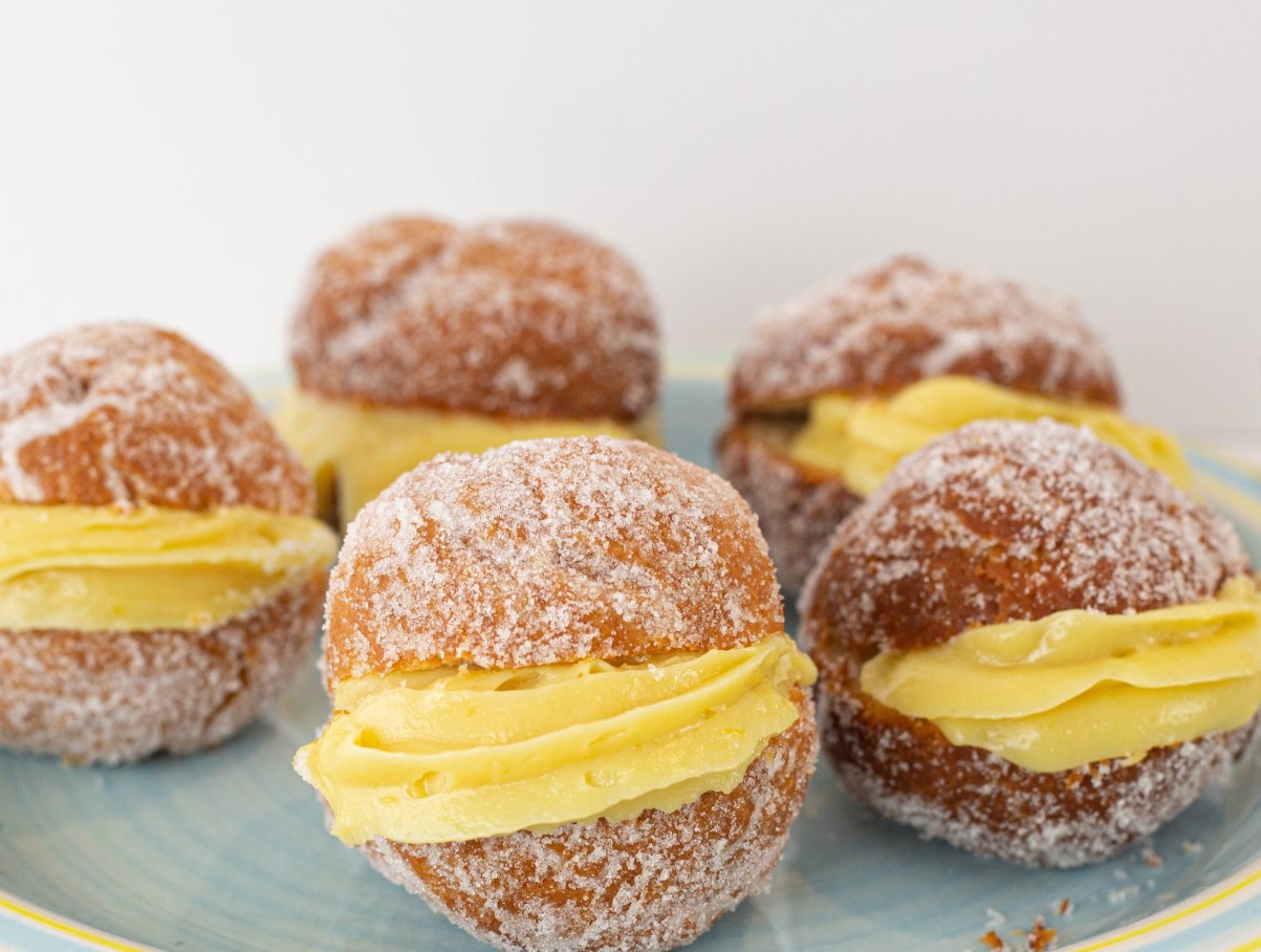 Portugali sõõrikud, mis sulavad suus nagu lumi: proovi kodus bolas de Berlim