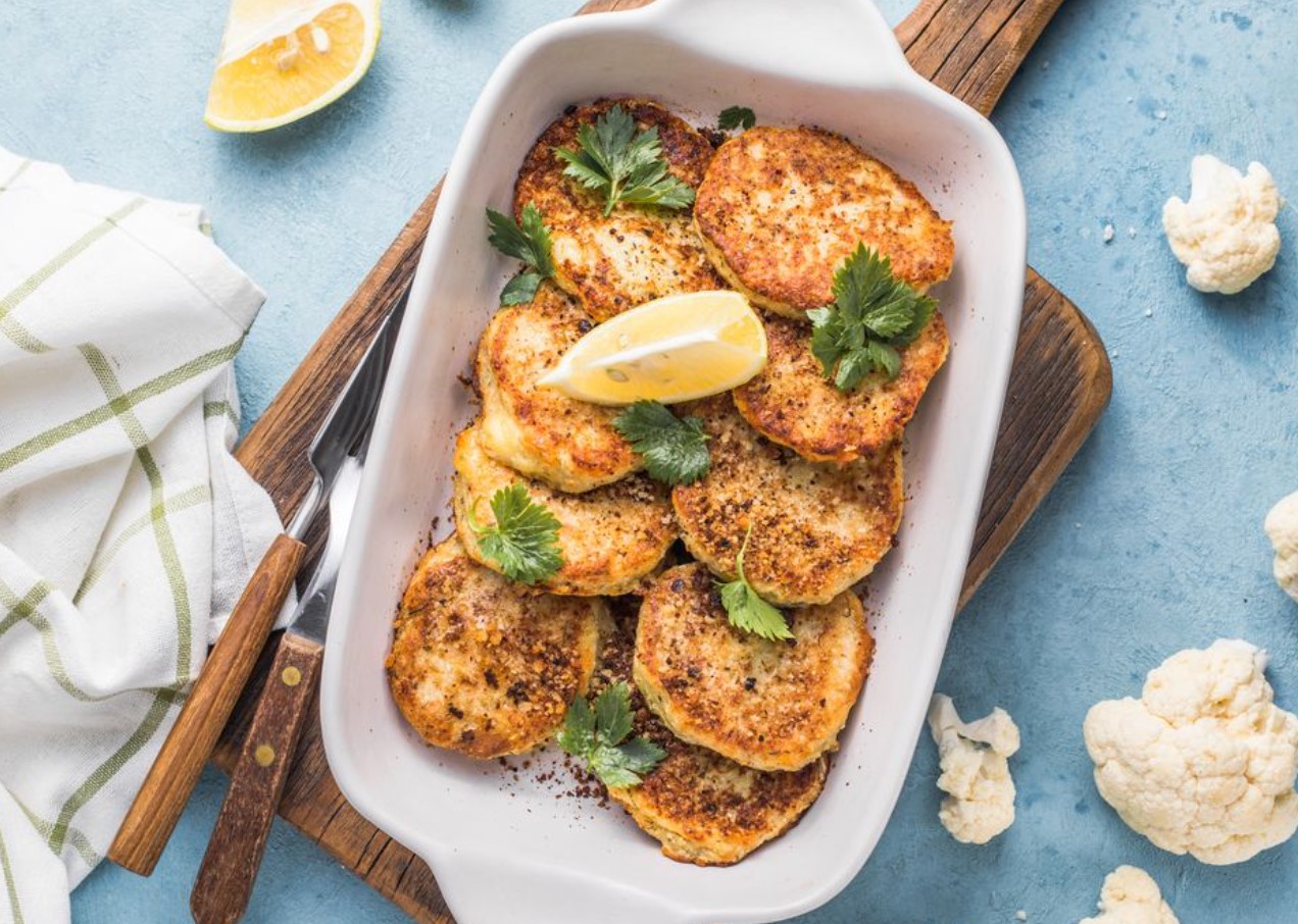 See üks lihtne köögiseik, mis võib muuta su suhet lillkapsiga - kas lillkapsa-kotletid on järgmine asi, mis paneb sind köögis kaasa laulma