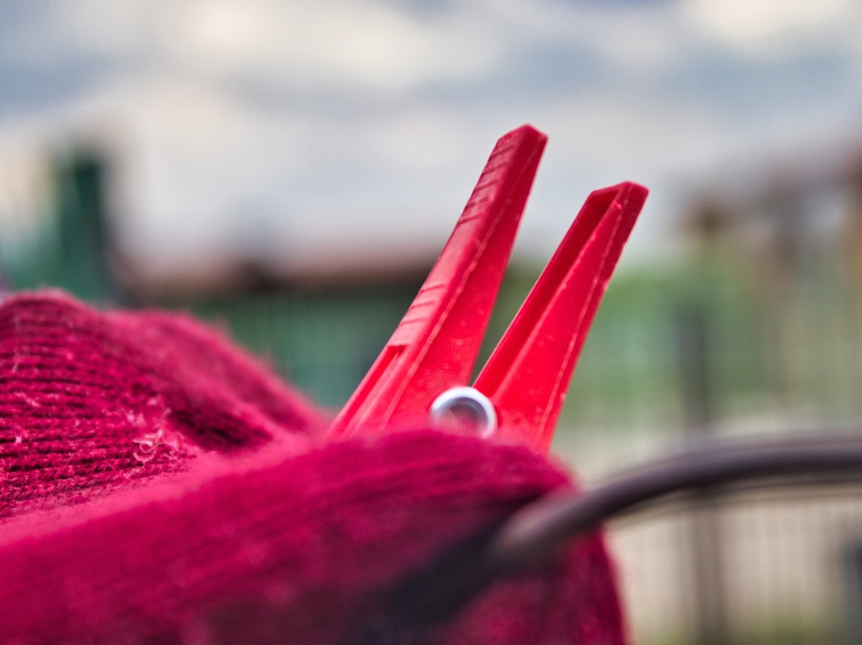 See üks tavaline riideklamber võib muuta su kodu lõhna paremaks kui kallid värskendajad - lihtne nipp, mille igaüks võib proovida