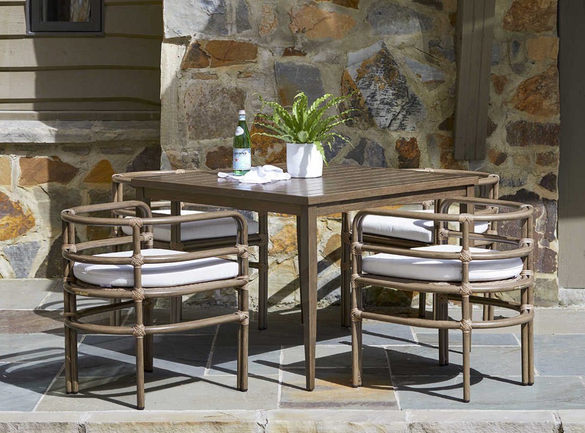 "Hüvasti söögilaud!": uus trend kodudes, kus klassikaline laua taga söömine asendub elava ja mitmekülgse ruumiga