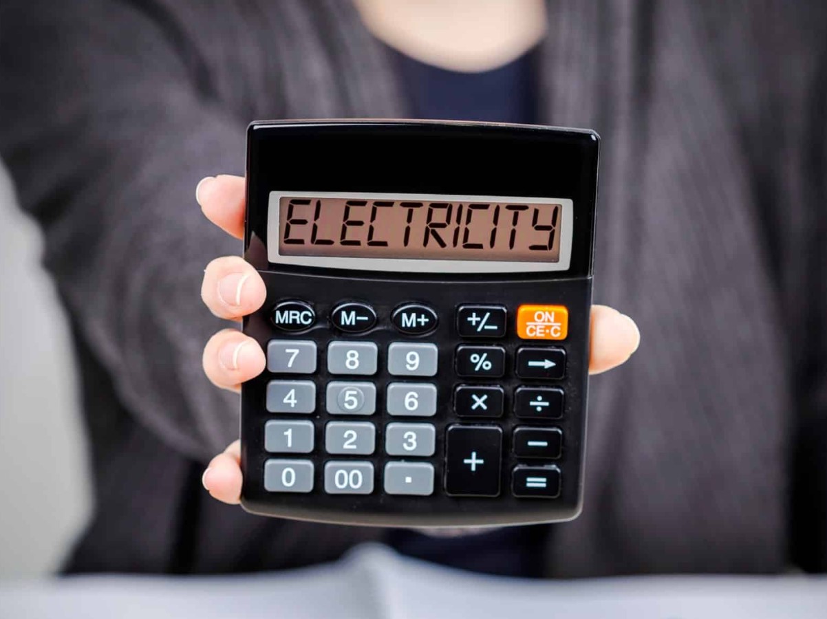 Kas üks nipp pistikust lahti ühendamiseks võib vähendada sinu elektriarvet rohkem, kui arvad?