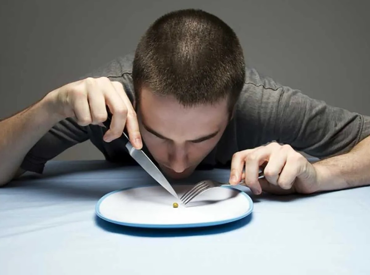 Miks me täiskasvanuna tunneme kohustust alati taldrik tühjaks süüa ja miks see võib meie suhet toiduga rikkuda