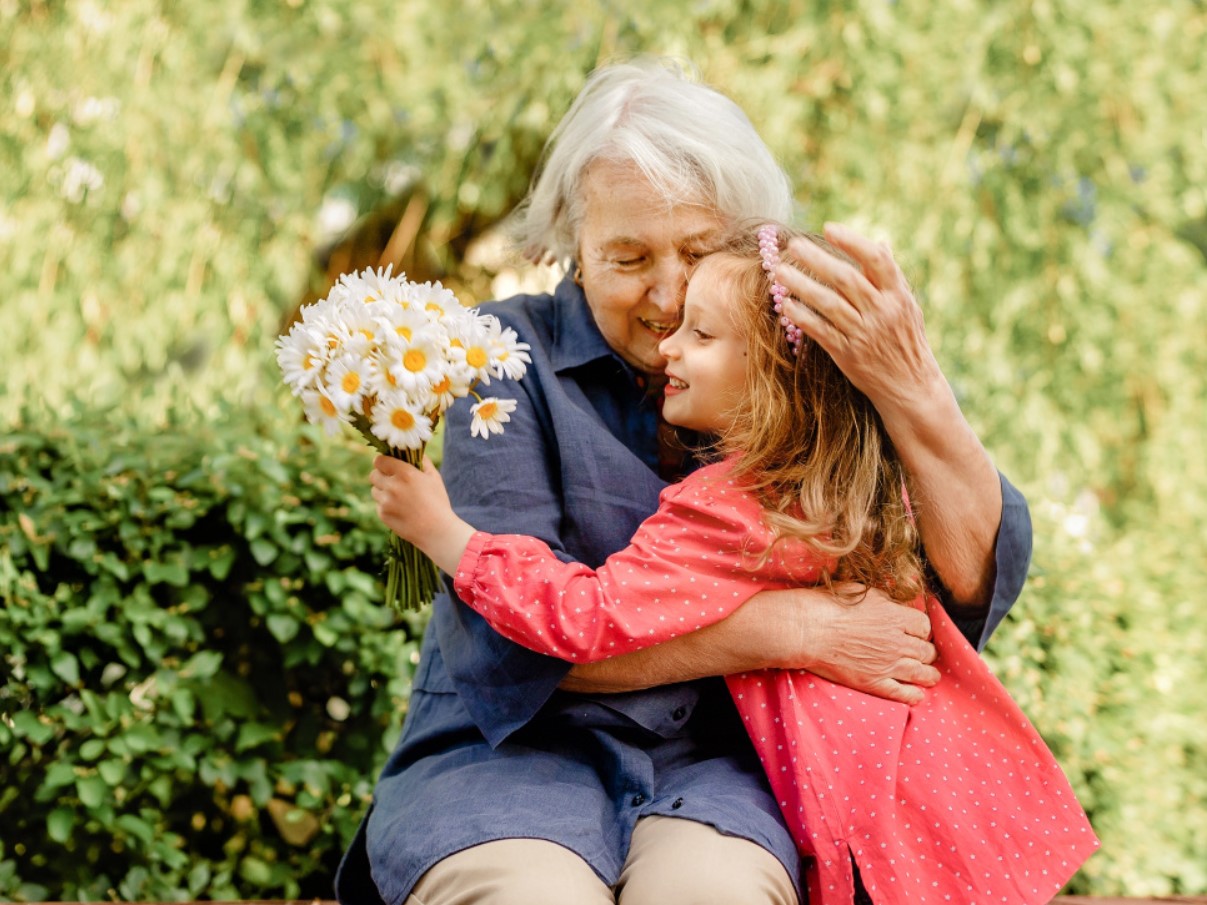 Kas vanaemad ja vanaisad on lapsekasvatuses abiks või takistuseks? See lugu võib su pereelu päriselt muuta