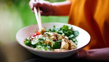 "Parim talvised õhtusöök mis tahes külmadele õhtutele": proovige seda 3 jäägist valmistatud ultra‑kiiret taldrikut, mis võib sundida teid lõpetama toidu tellimise