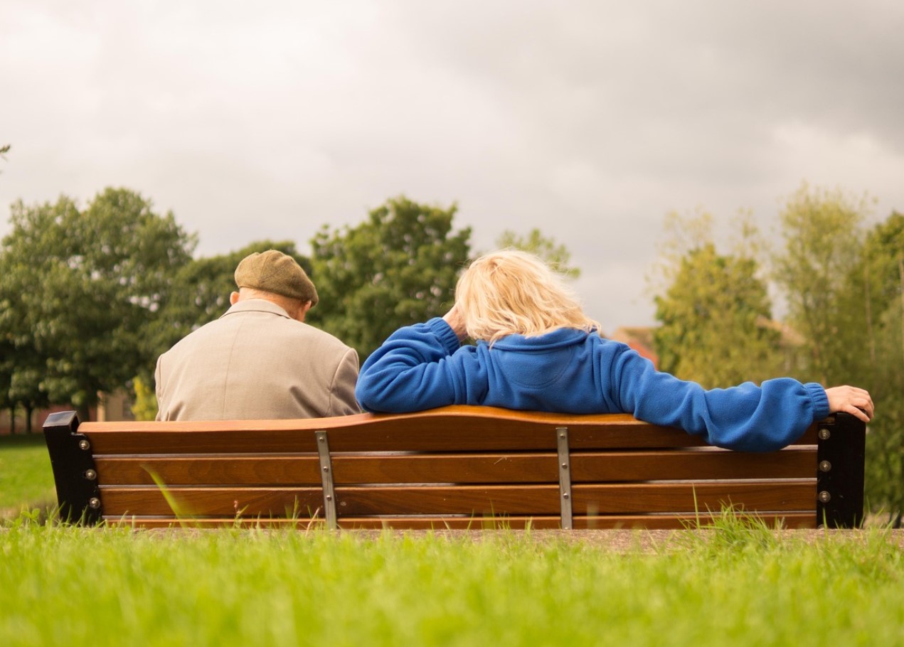 60ndates ja 70ndates eluaastates inimesed on säilitanud need „vanakooli” harjumused ja on selle tõttu õnnelikumad