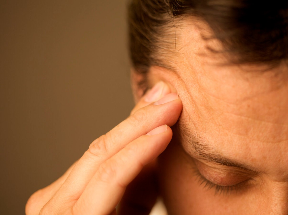 Miks talvel peas äkki valutab? Neurolog vastab ja see võib üllatada sind