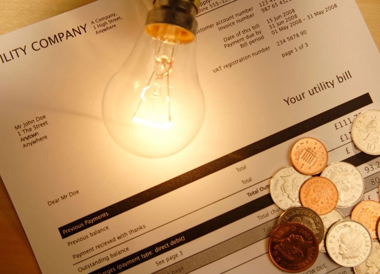 Kas sa tead, kuidas tõeliselt kodus elektrit kokku hoida ja lõpuks tõesti väiksemaid arveid saada? Energiaeksperdid räägivad tõde, mida su sõber võib-olla ei ütle!