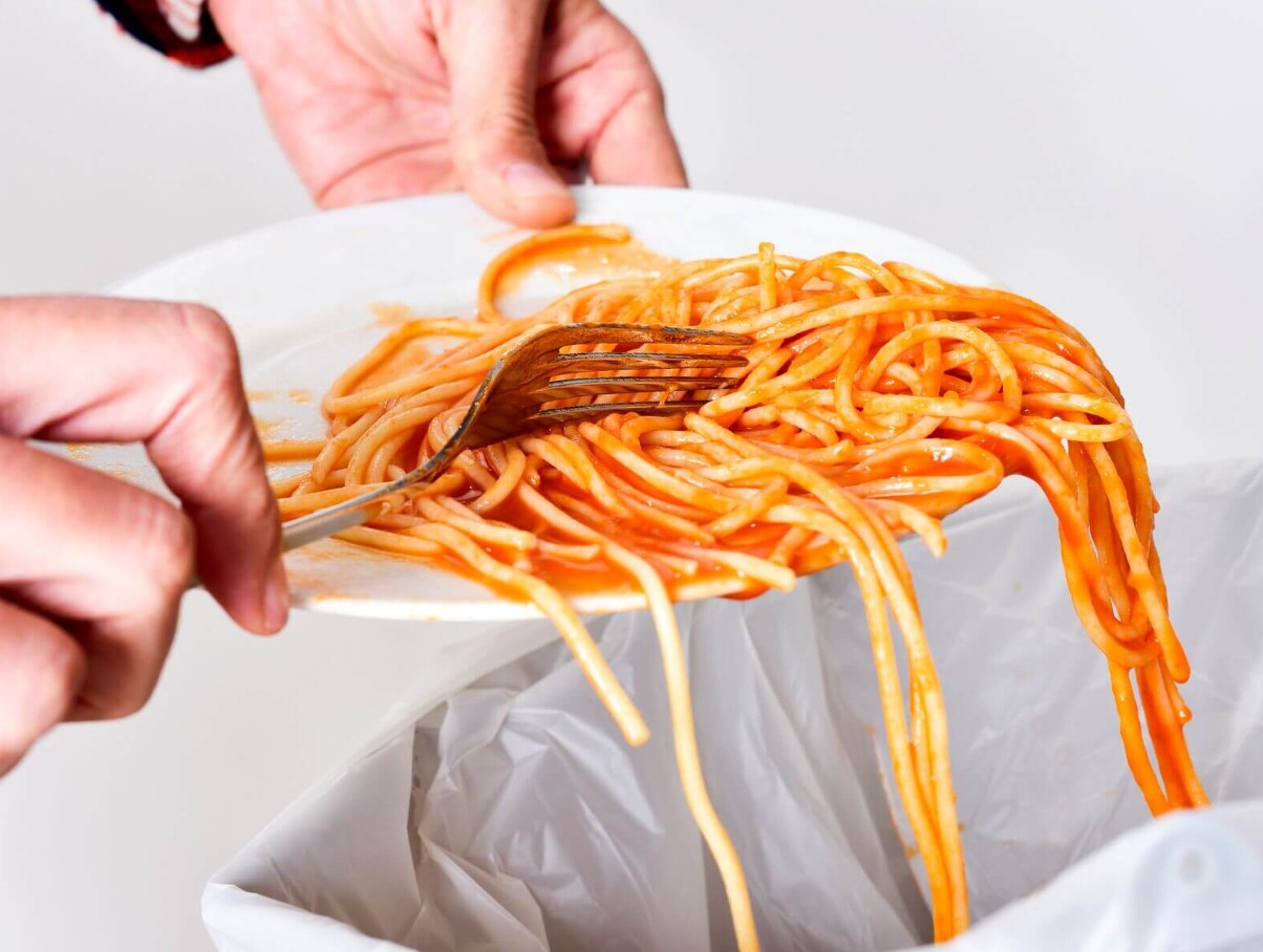 Miks me täiskasvanuna tunneme kohustust alati taldrik tühjaks süüa ja miks see võib meie suhet toiduga rikkuda