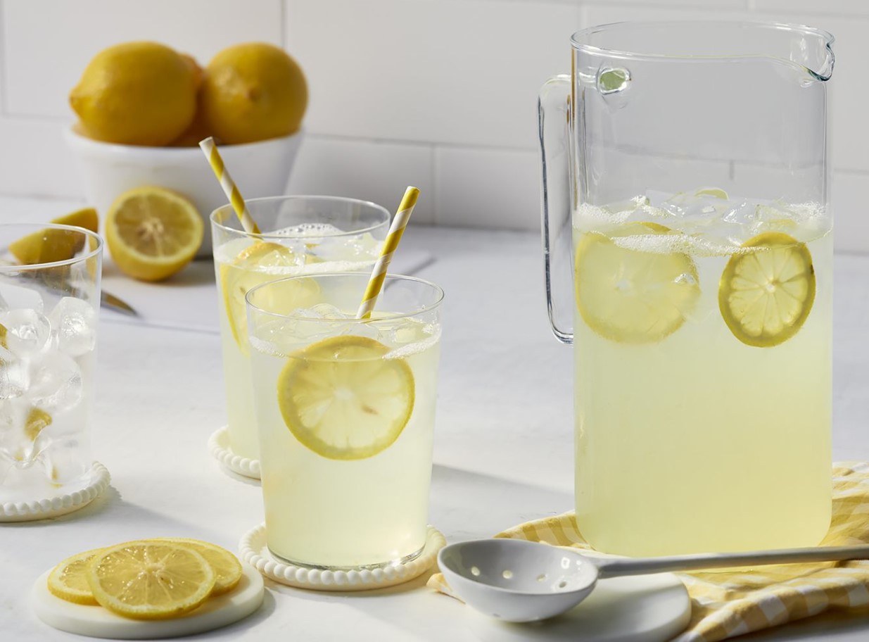 See lihtne kööginipp aitab sul sitruunast saada kogu mehu välja vaid lusikaga - proovi juba täna!