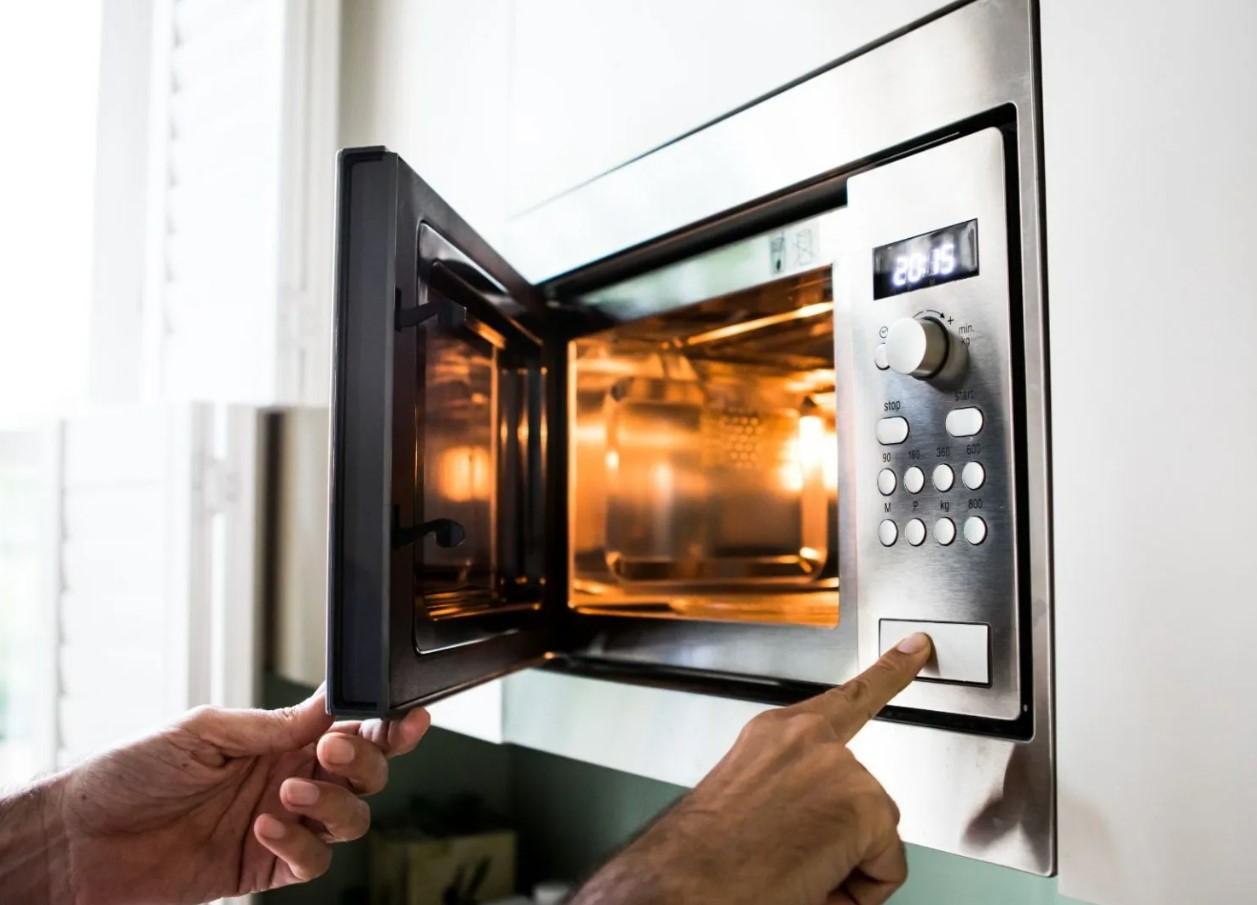 Need toidud on mikrolaineahjus rangelt keelatud - ära tee seda kunagi!