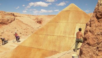 Kas püramiidide ehitamine oli tõesti inimeste töö või peitub nende taga müstiline saladus, mida ametlik teadus lihtsalt ei taha tunnistada?