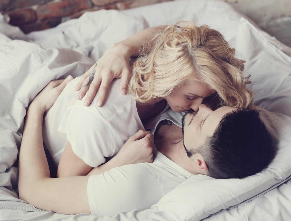 Kas romantilised fantaasiad võivad päästa sinu intiimelu või on see vaid müüt - avastame, mis tegelikult toimib ja miks see nii oluline võib olla