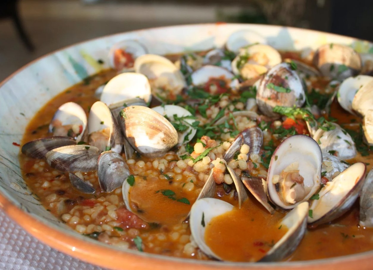 Milline roog aitab elada 100-aastaseks? Itaalia perekond avaldab oma pikaealisuse saladuse