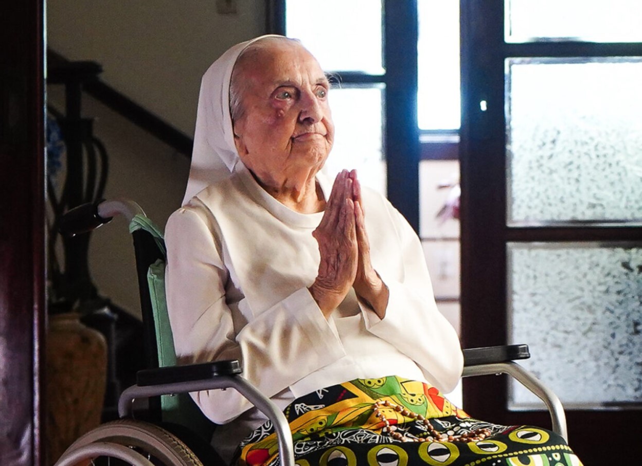 100‑aastase salajane retsept: iga päev lihtsad harjumused, mis hoiavad Sind tervena ja iseseisvana, mitte hooldekodus