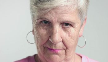 Kuidas ära tunda mürgist vanaema: tunned need märgid ära