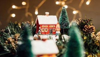 Norras tehakse seda juba 10 aastat, aga meie veel piiname end küsimusega, kuidas teha põrand soojaks ilma kütteta – aitab isegi karmidel külmadel