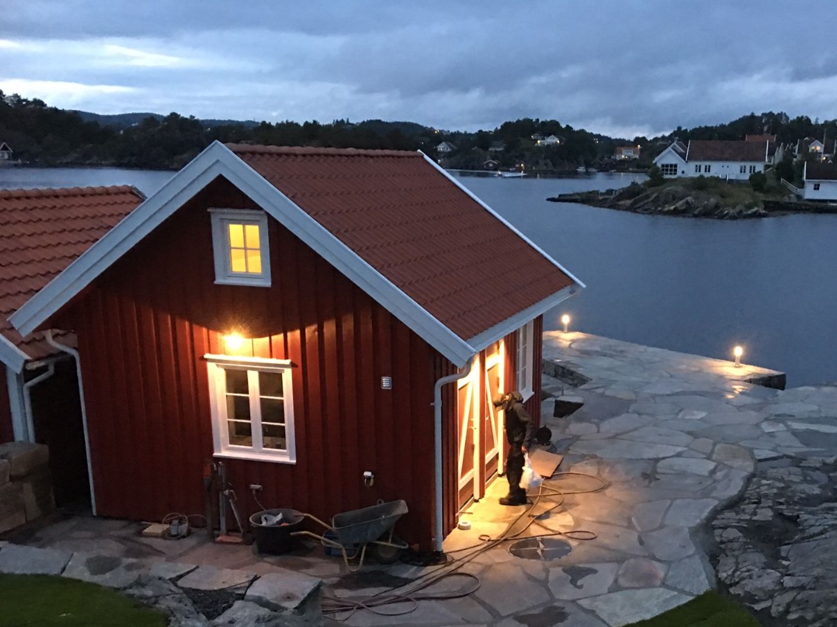 Norras tehakse seda juba 10 aastat, aga meie veel piiname end küsimusega, kuidas teha põrand soojaks ilma kütteta – aitab isegi karmidel külmadel