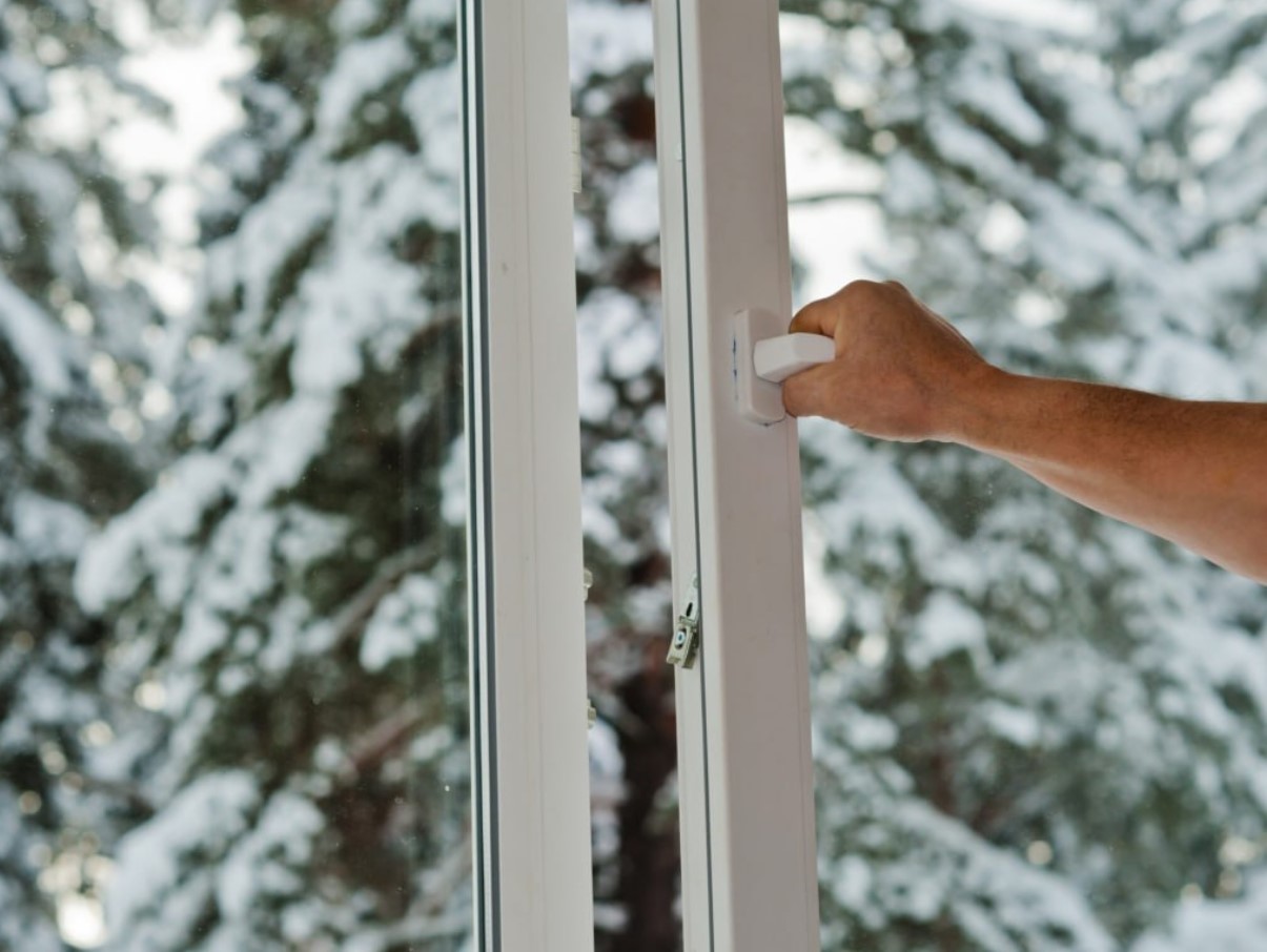 Nii hoiad oma kodu talvel alati värskena: lihtsad nipid, mis teevad õhu puhtaks isegi külmas korteris