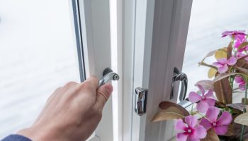 Nii hoiad oma kodu talvel alati värskena: lihtsad nipid, mis teevad õhu puhtaks isegi külmas korteris