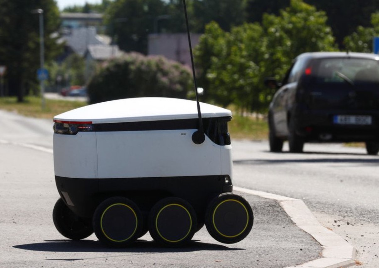 Talv vs tehnoloogia: miks kullerrobotid Tallinnas hätta jäävad